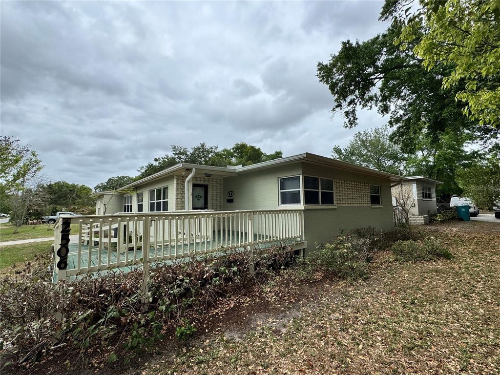 Photo of 2506 Delaney Avenue, Orlando, FL 32806 (MLS # O6394182)