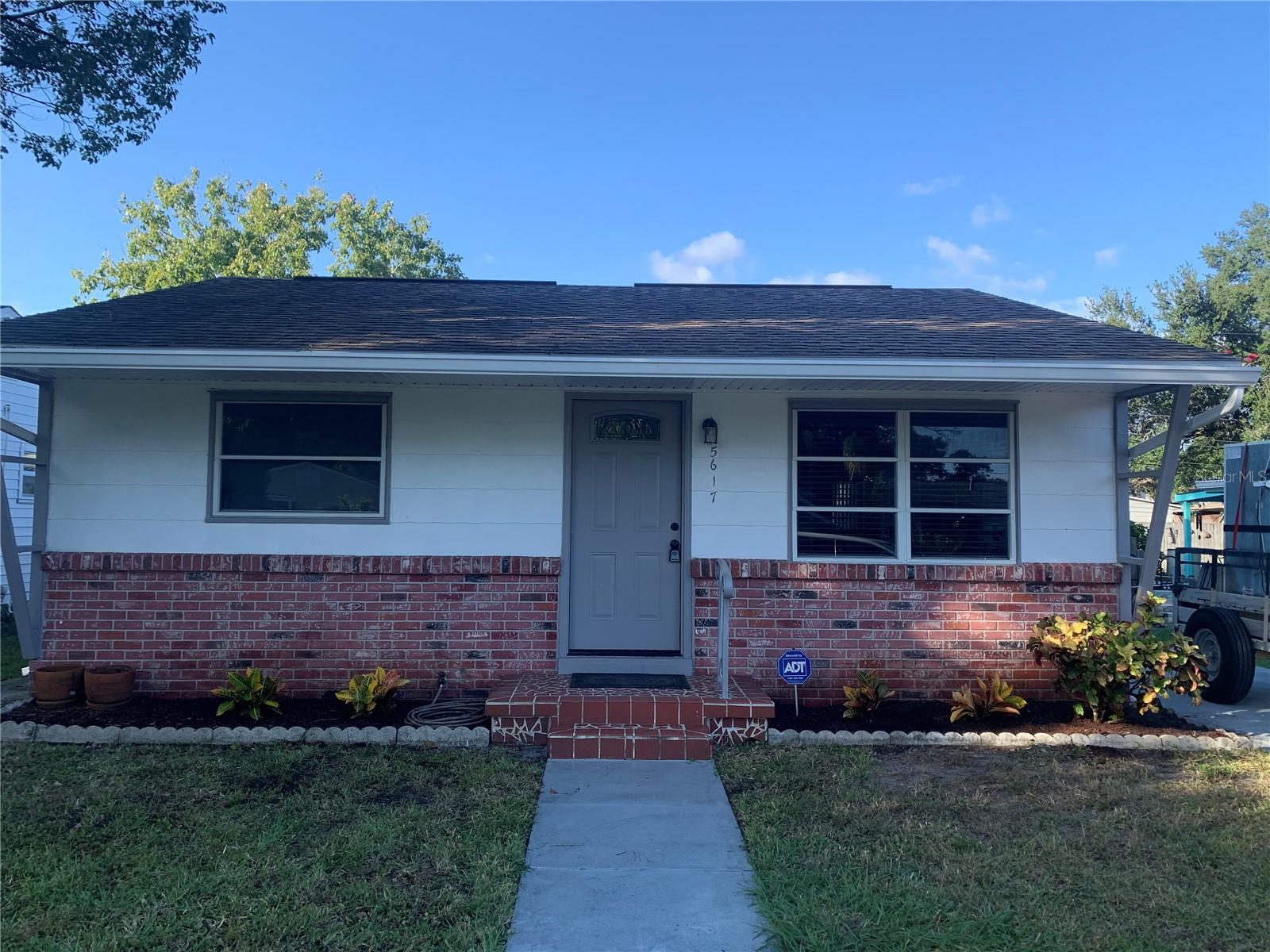 PASADENA ESTATES SEC H - Residential Lease