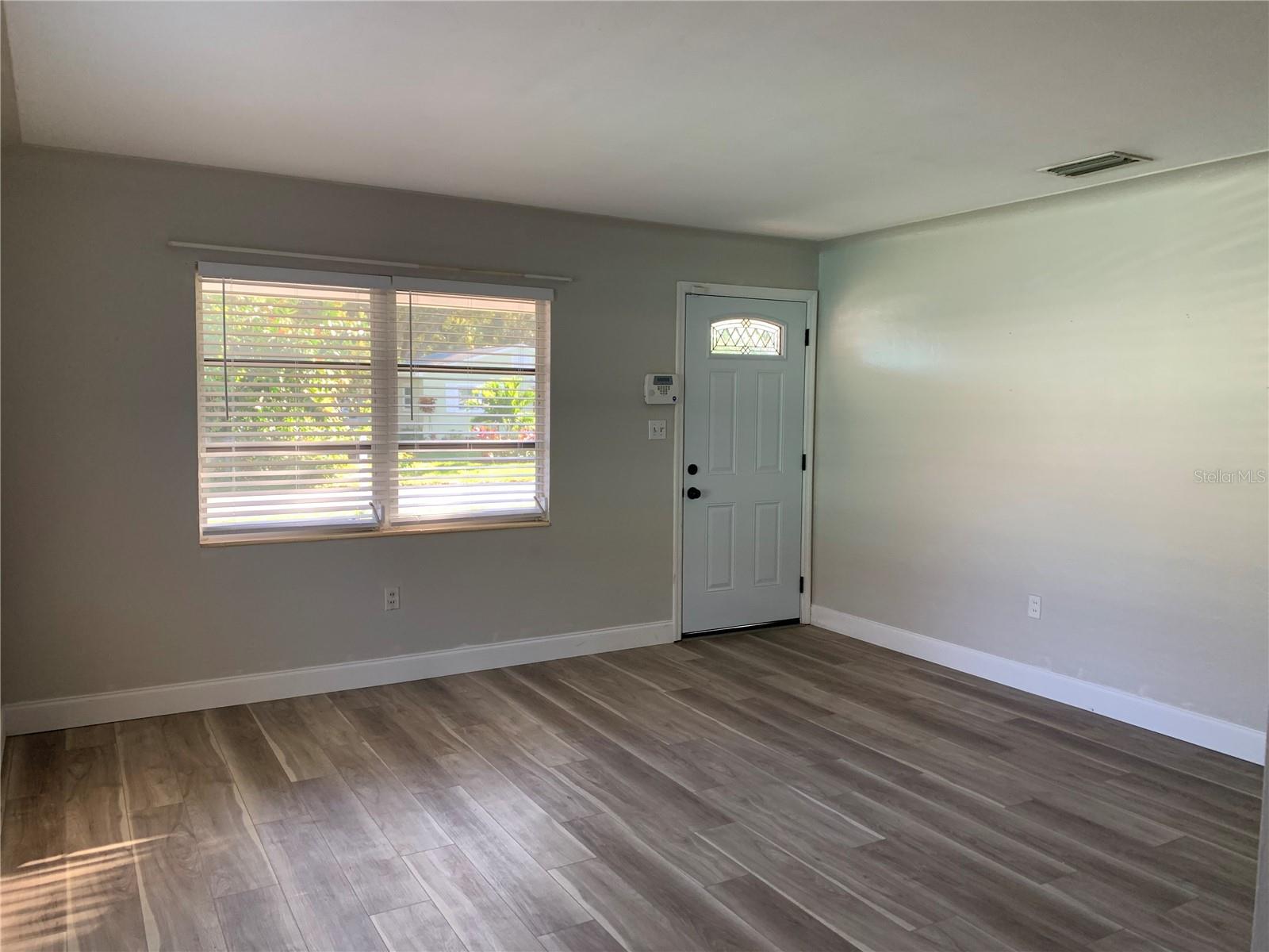 PASADENA ESTATES SEC H - Residential Lease