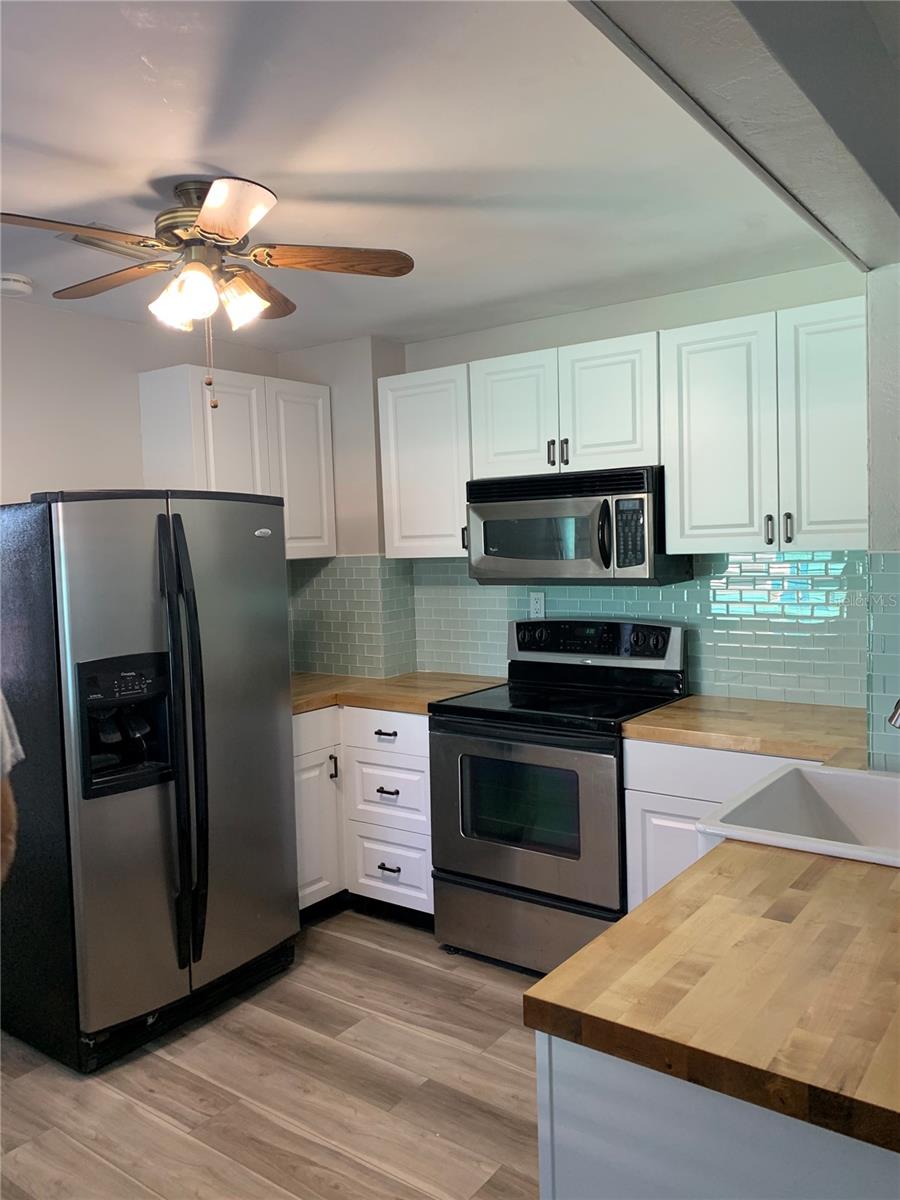 PASADENA ESTATES SEC H - Residential Lease