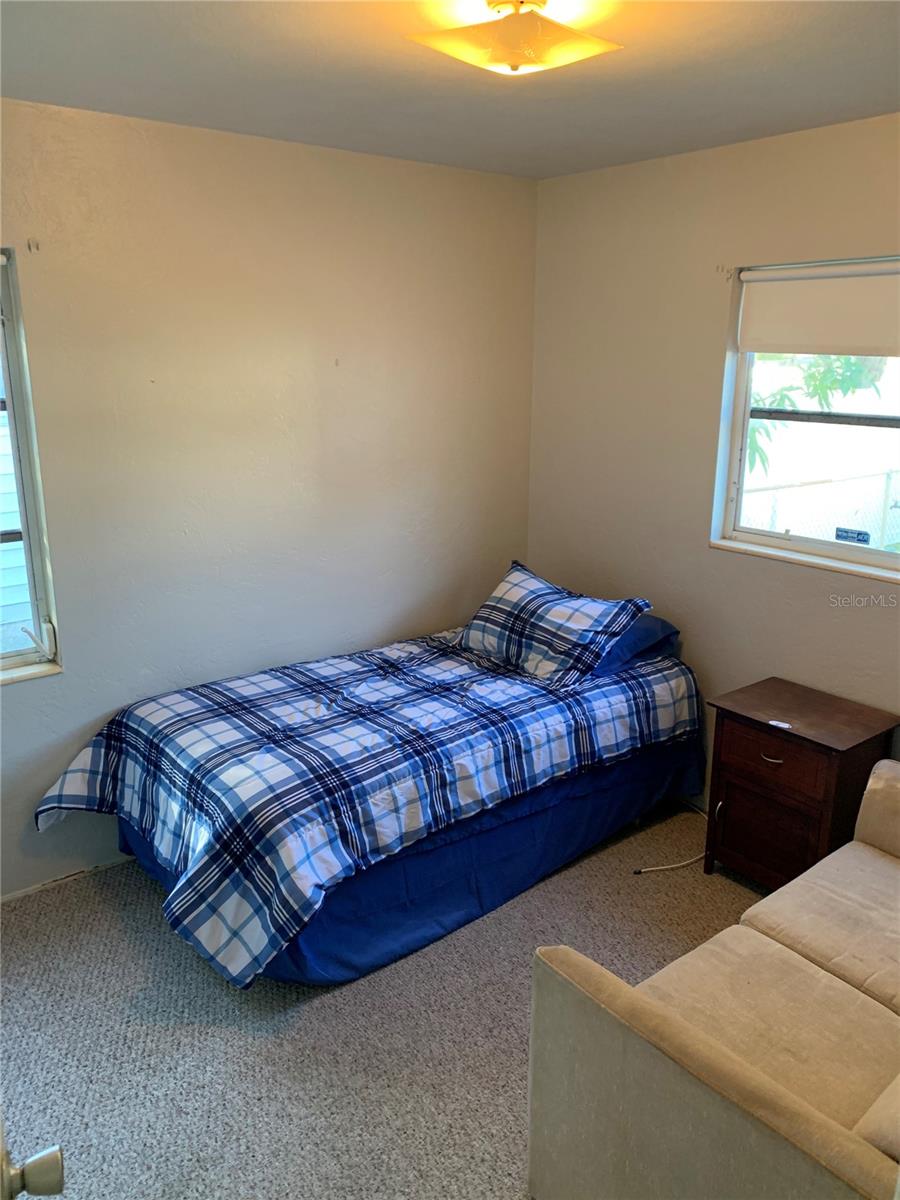 PASADENA ESTATES SEC H - Residential Lease
