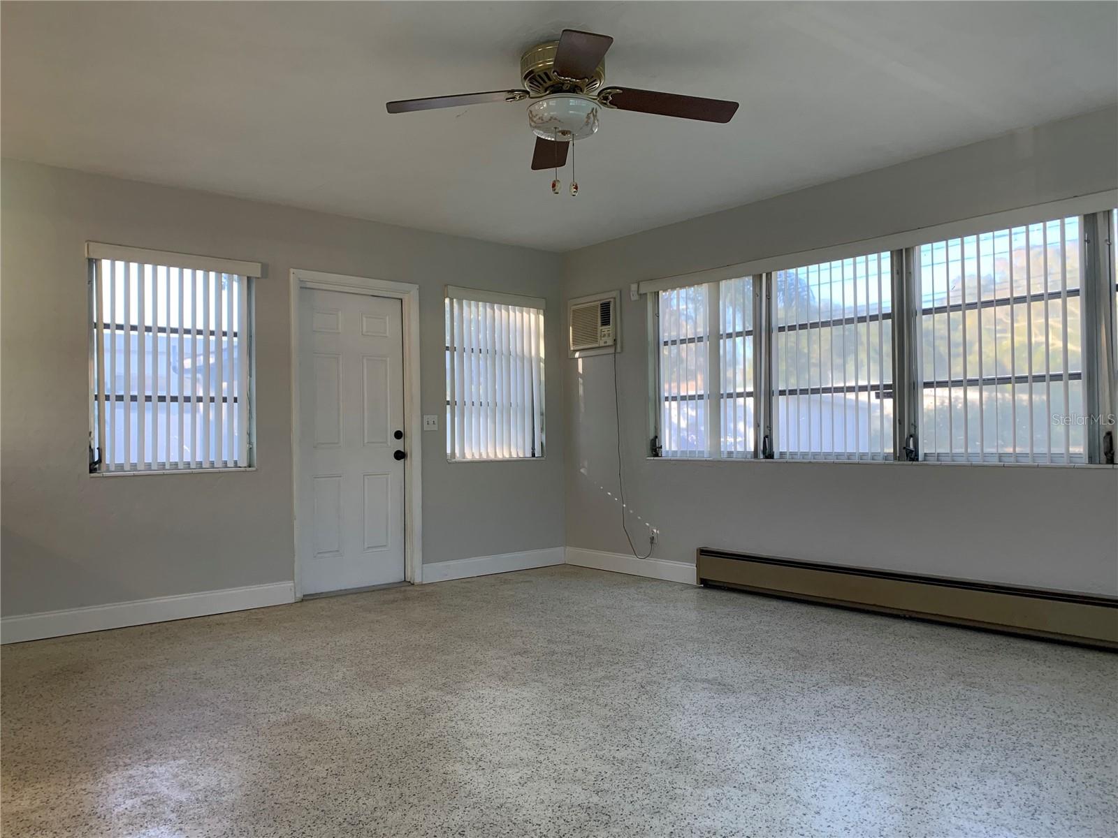 PASADENA ESTATES SEC H - Residential Lease