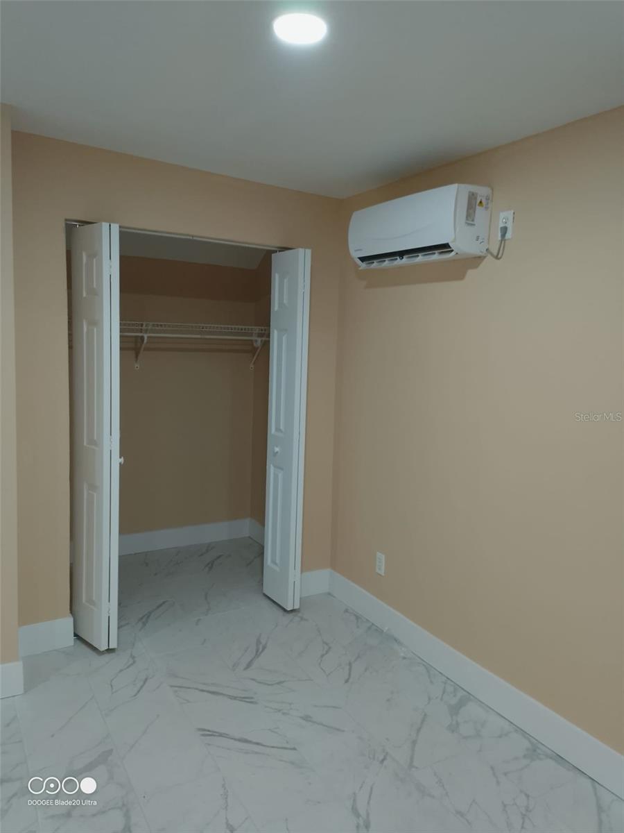 OAKLAND HILLS - Residential