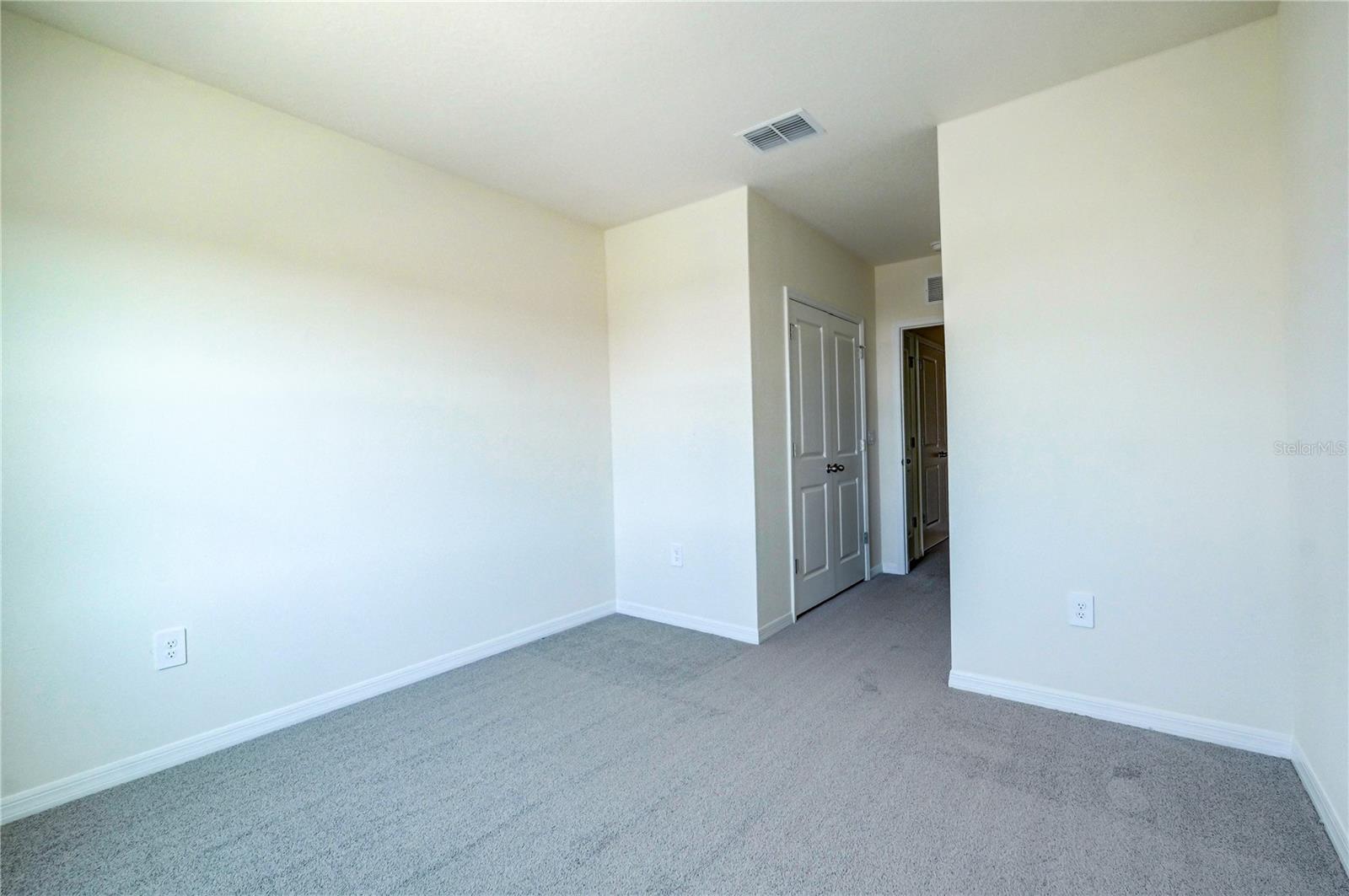 STAR FARMS AT LAKEWOOD RANCH - Residential Lease