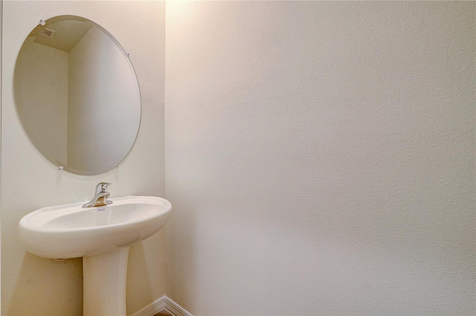 STAR FARMS AT LAKEWOOD RANCH - Residential Lease