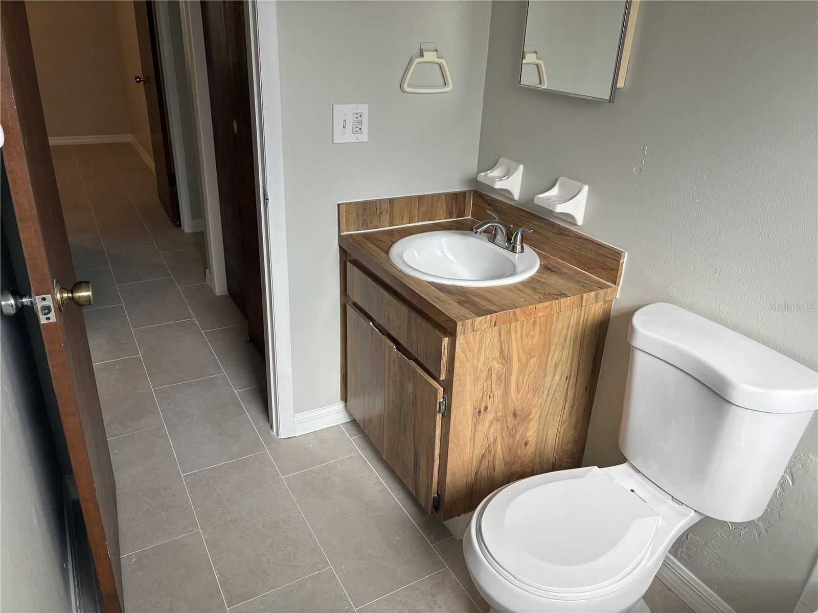 HAMNERS MARJORY B RENMAH - Residential Lease