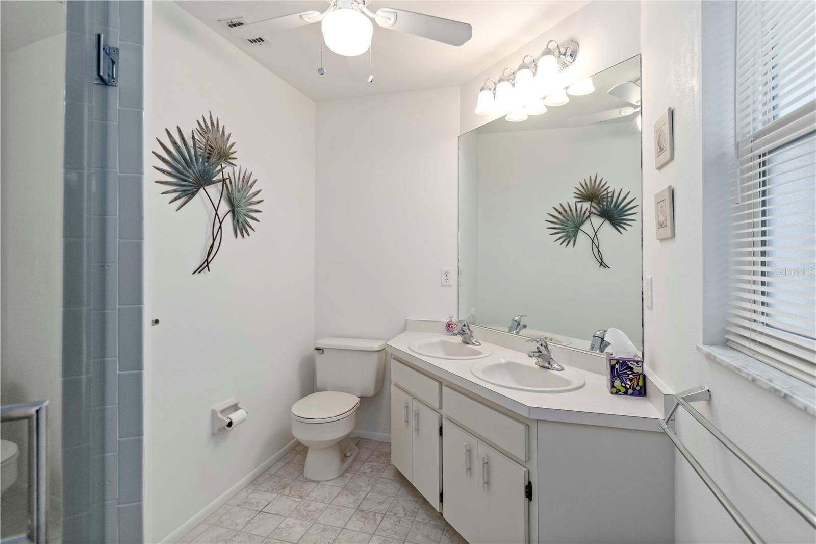 CHESTNUT CREEK VILLAS - Residential