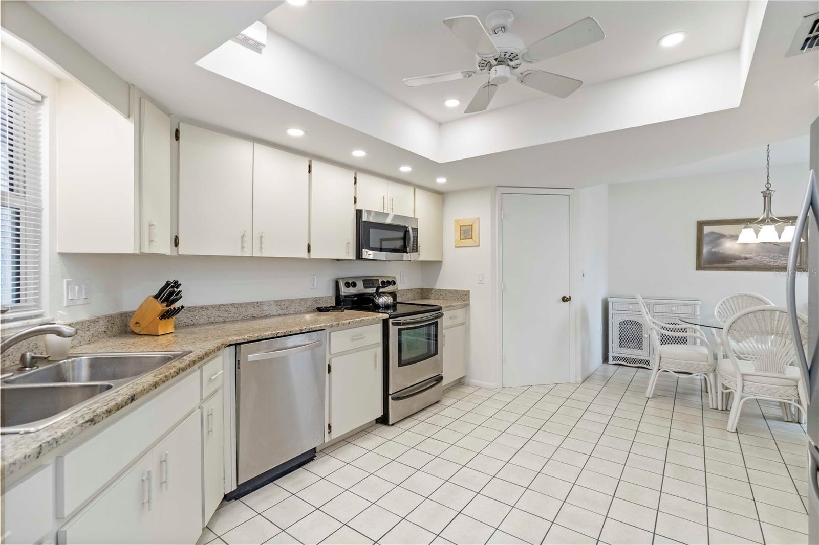 CHESTNUT CREEK VILLAS - Residential