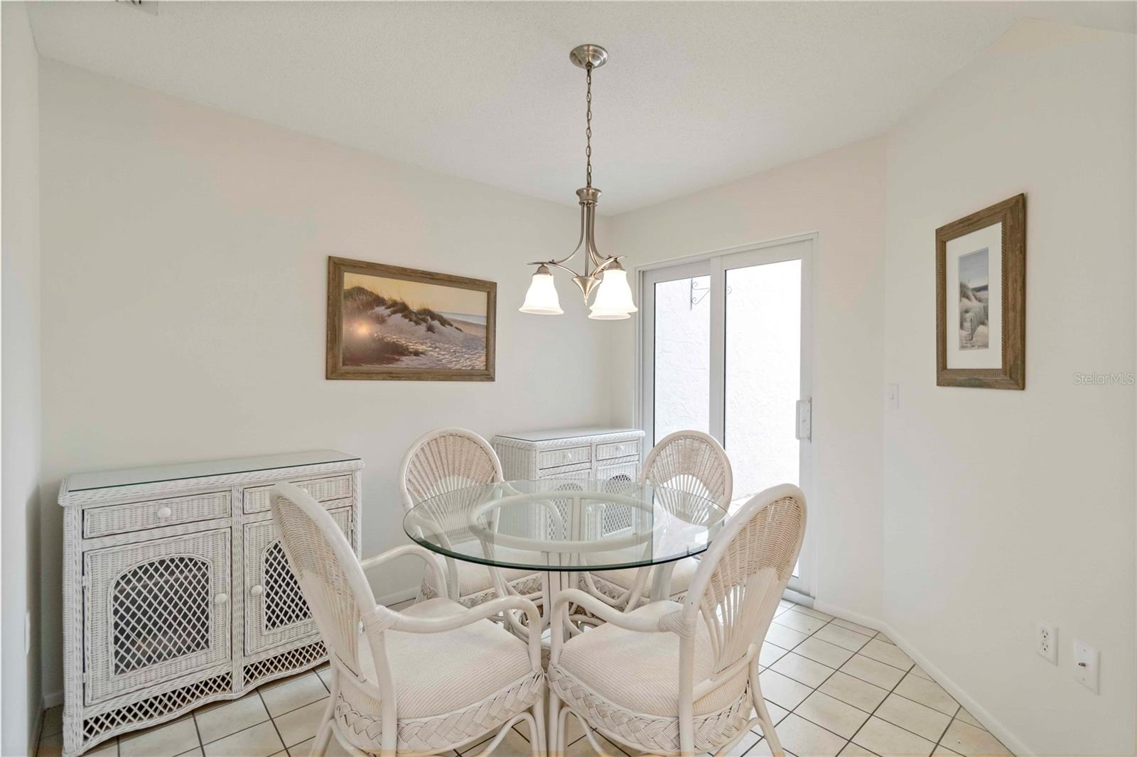 CHESTNUT CREEK VILLAS - Residential