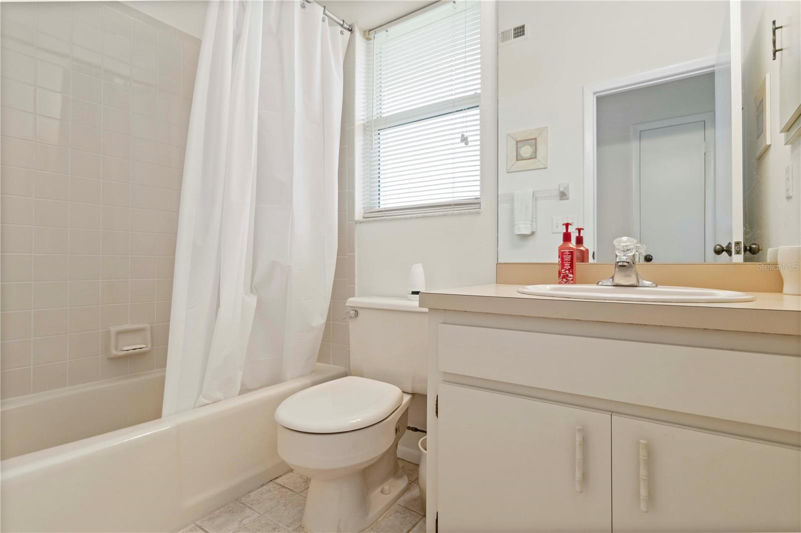 CHESTNUT CREEK VILLAS - Residential