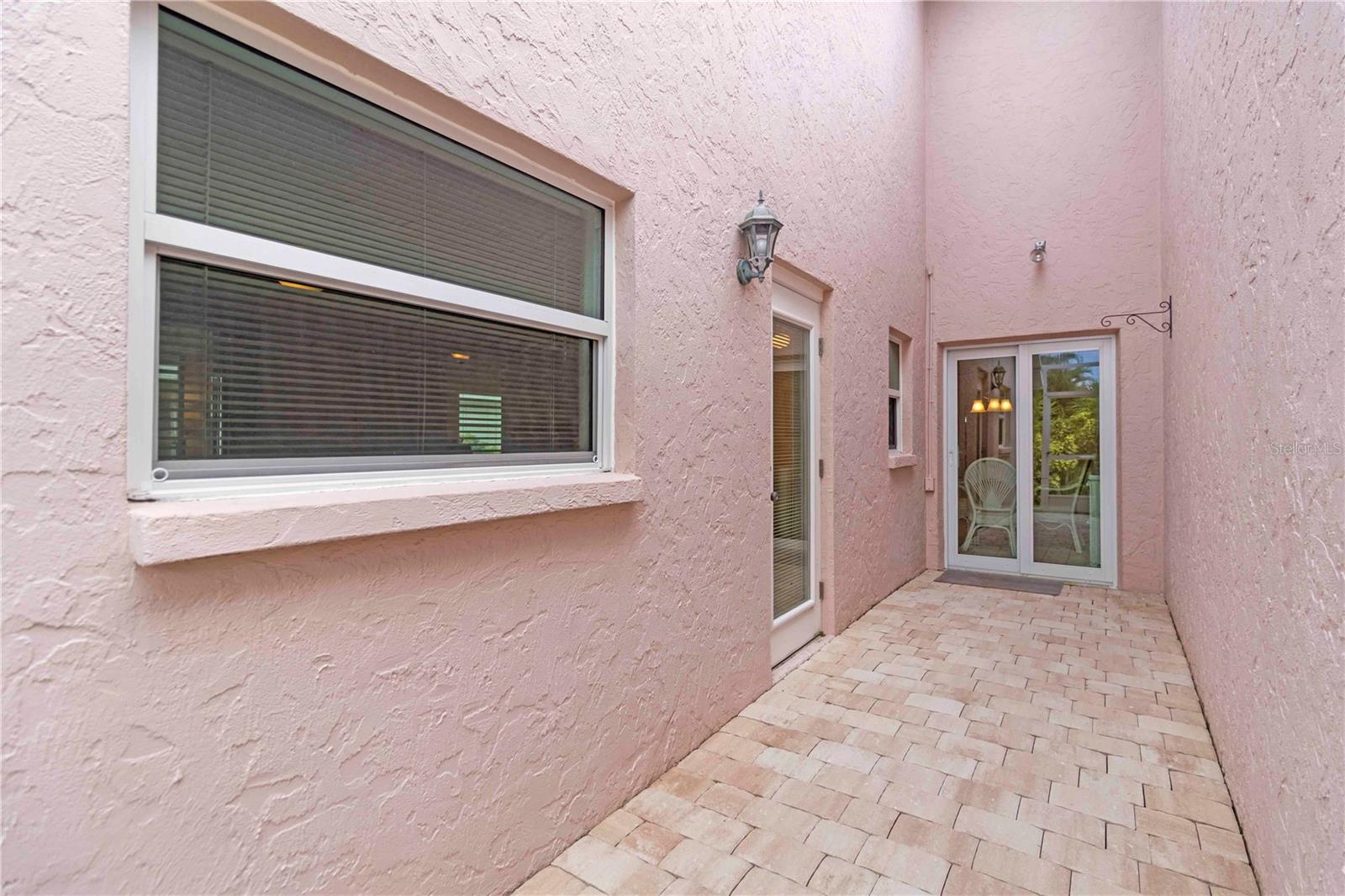 CHESTNUT CREEK VILLAS - Residential