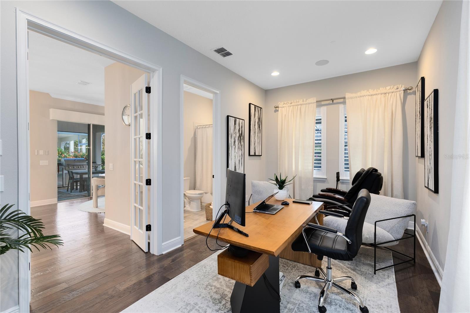 LAUREATE PARK - Residential