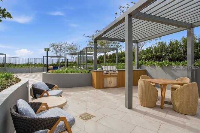 BAYSHORE YSABELLA CONDOMINIUM - Residential