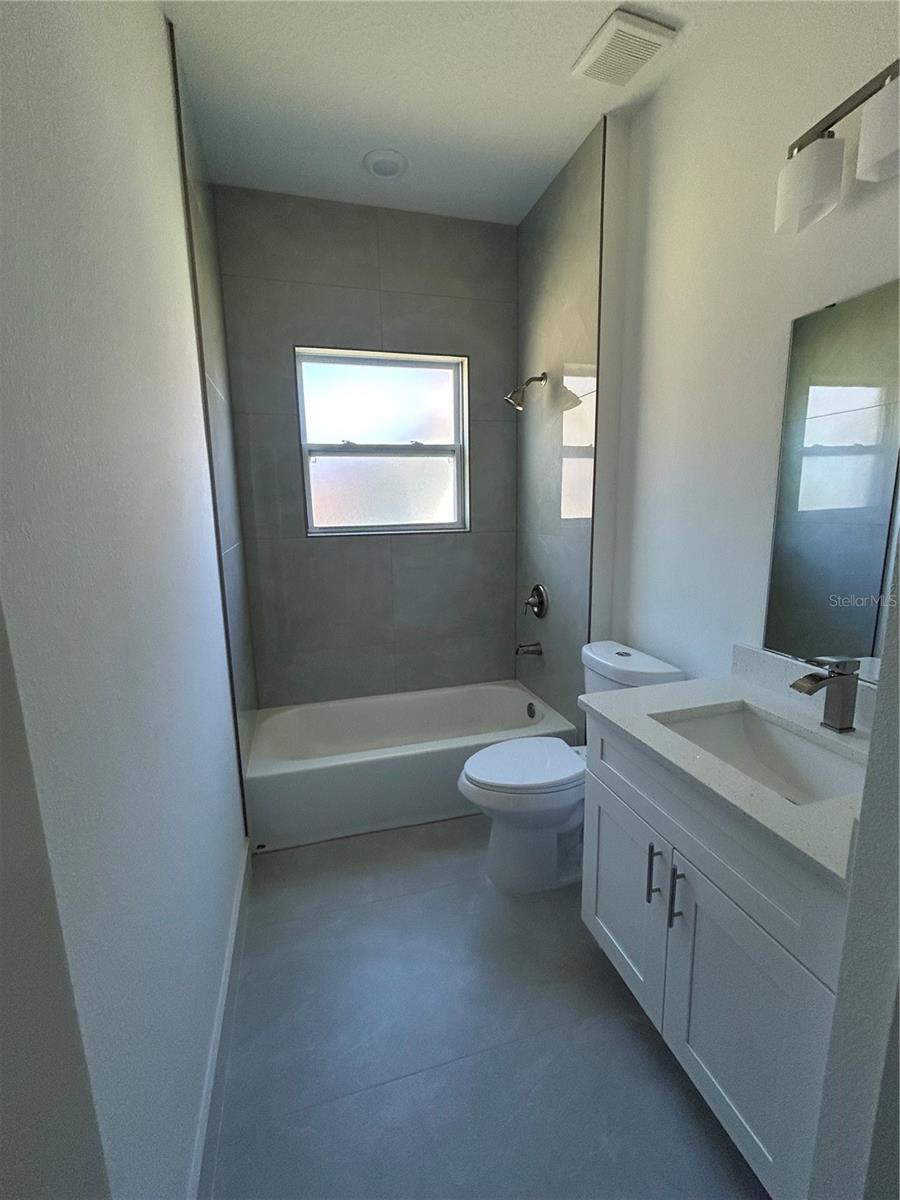 CITRUS SPGS UNIT 08 - Residential Lease