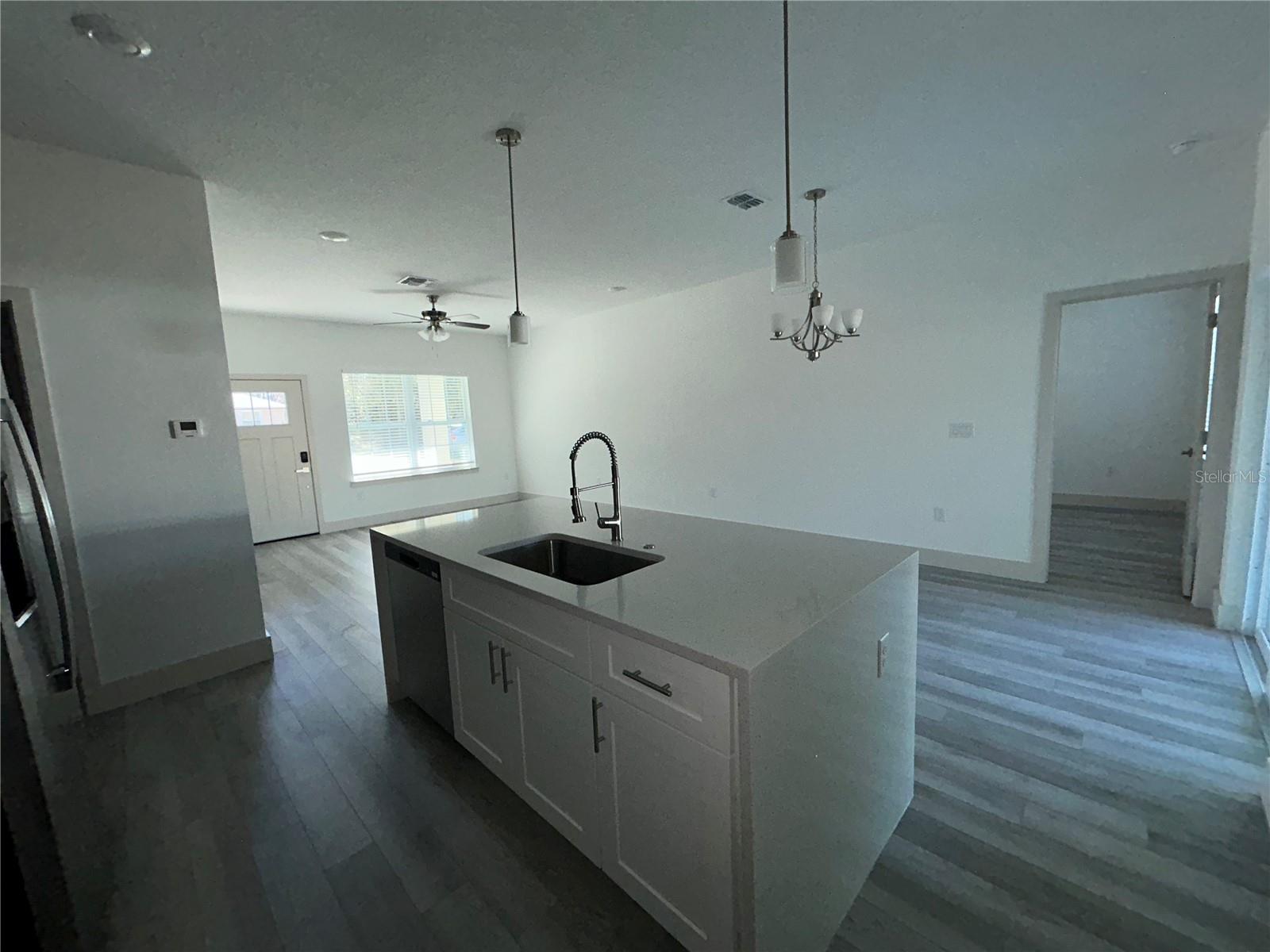 CITRUS SPGS UNIT 08 - Residential Lease