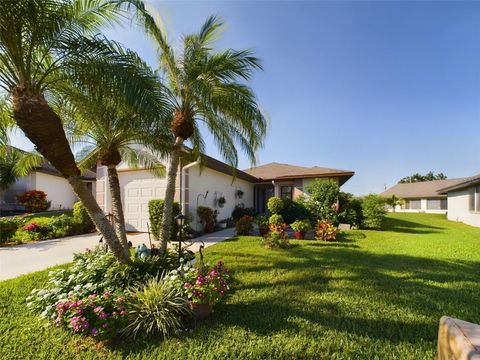 Single Family Residence in AVON PARK FL 691 WESLEY CIRCLE.jpg