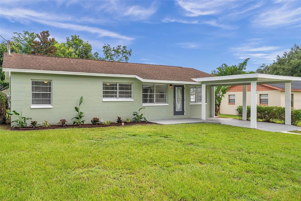 Photo of 37302 Southview Avenue, Dade City, FL 33525 (MLS # TB8393965)