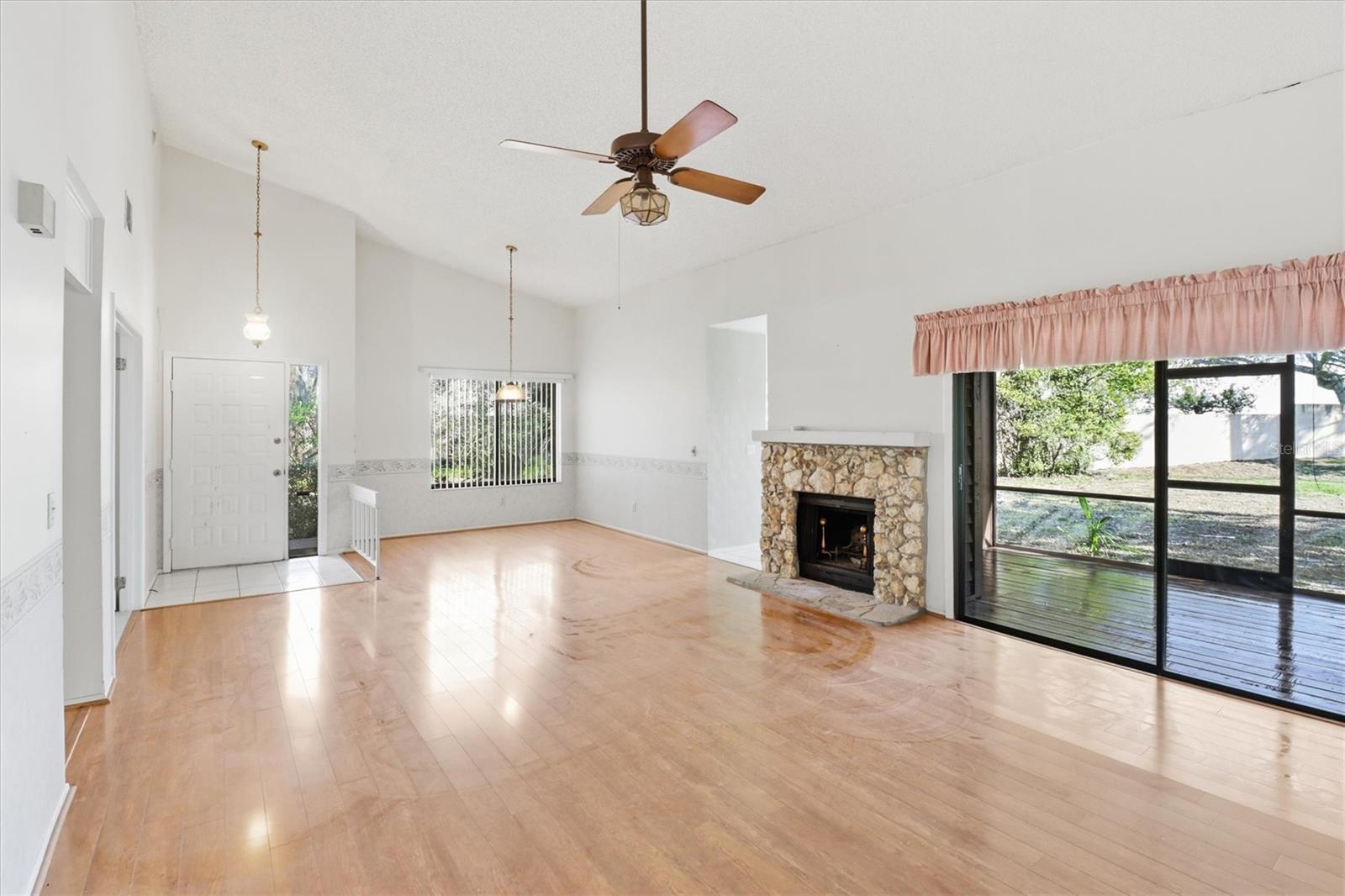 GOVERNORS POINT PH 1 - Residential