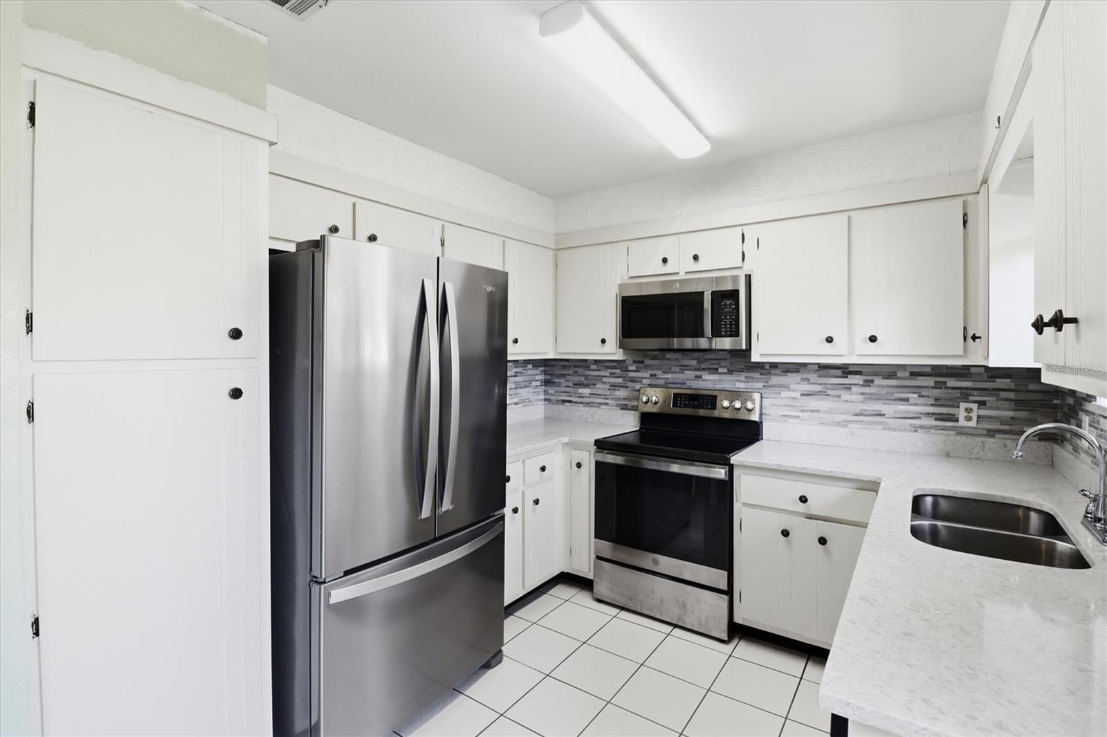 GOVERNORS POINT PH 1 - Residential