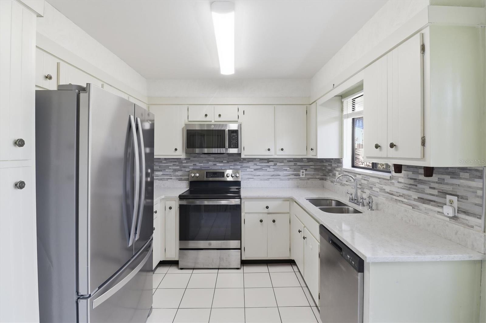 GOVERNORS POINT PH 1 - Residential