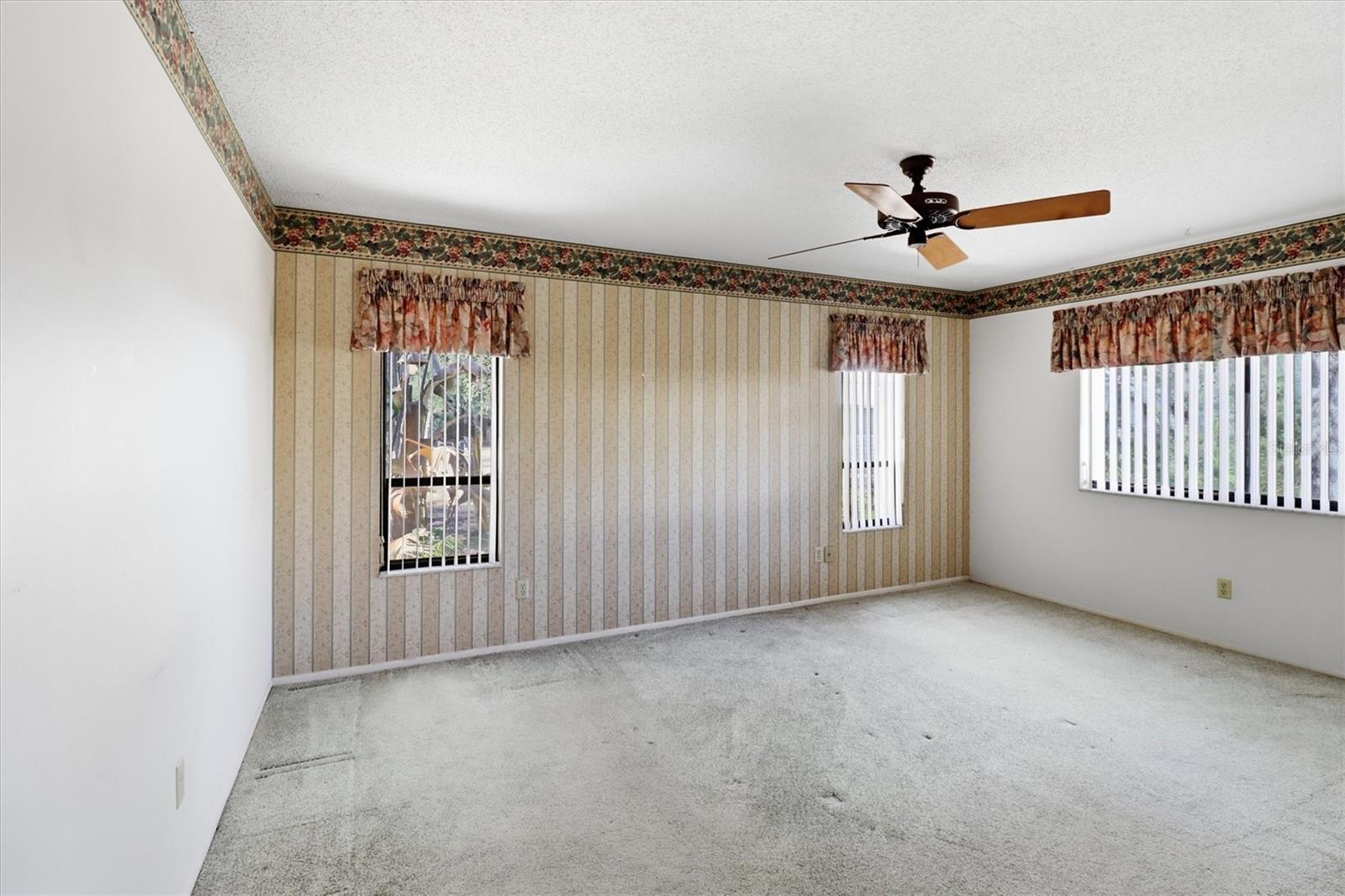 GOVERNORS POINT PH 1 - Residential