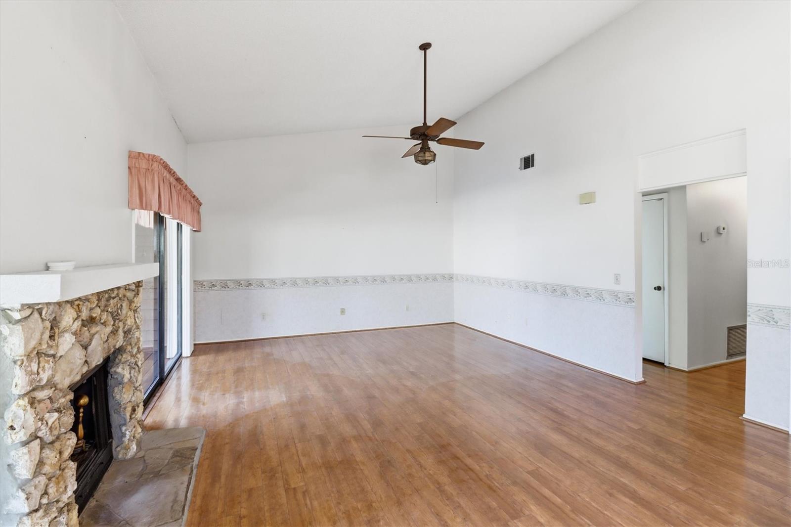 GOVERNORS POINT PH 1 - Residential