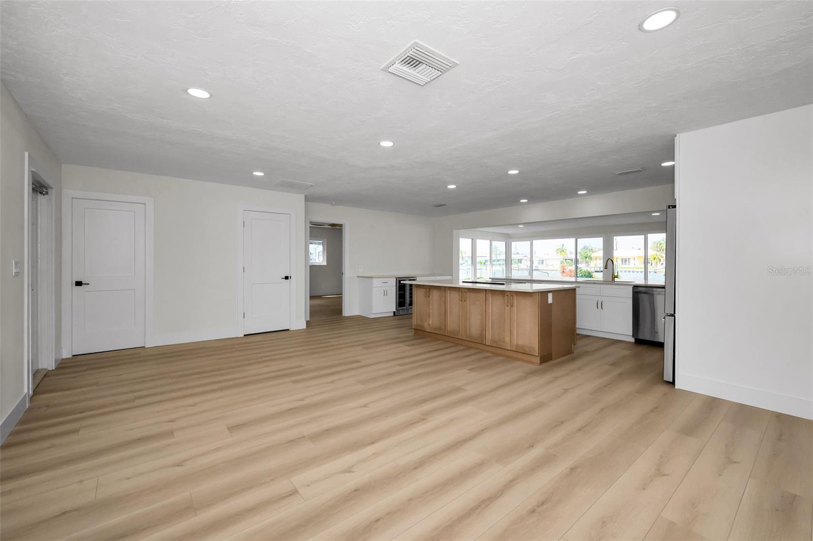 CAPRI ISLE - Residential Lease