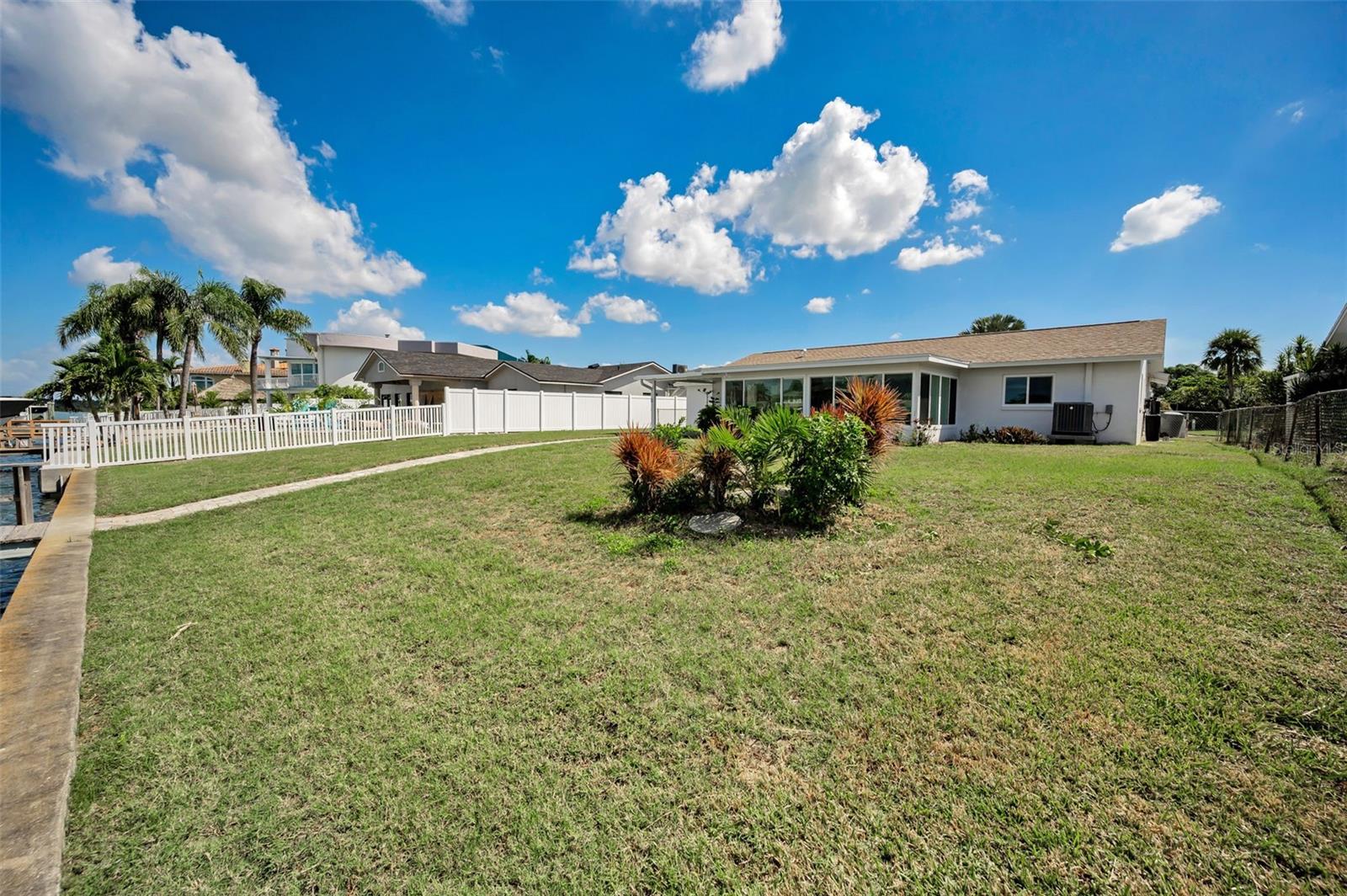 CAPRI ISLE - Residential Lease