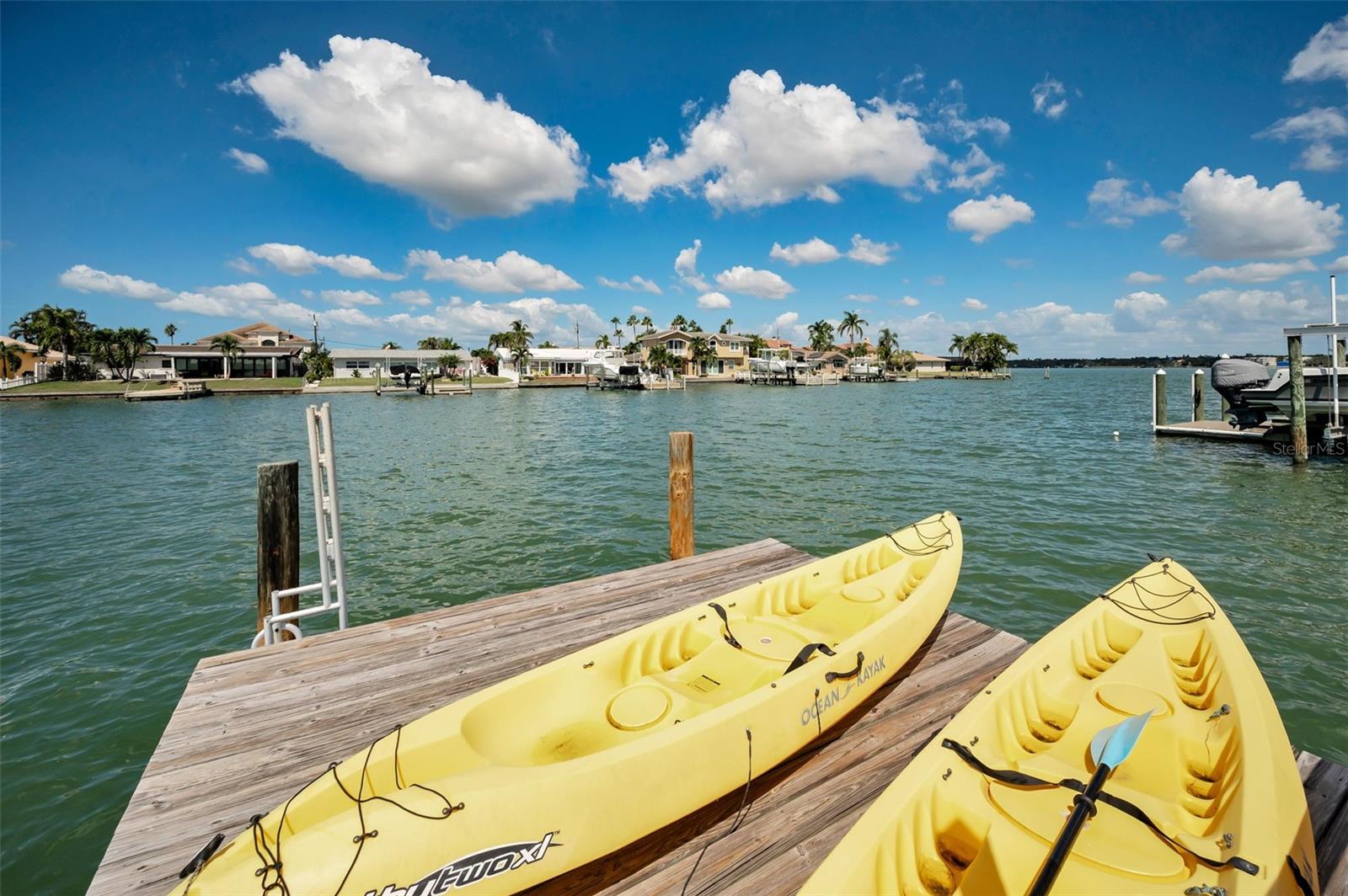 CAPRI ISLE - Residential Lease