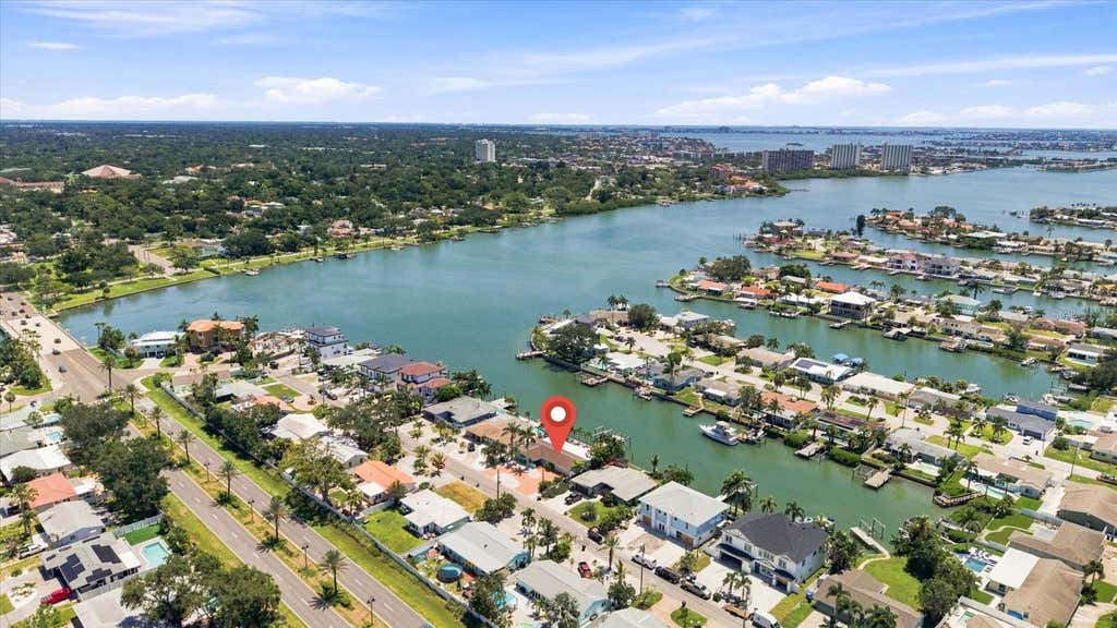 Photo of 7852 Causeway Boulevard S, St Petersburg, FL 33707 (MLS # TB8539960)