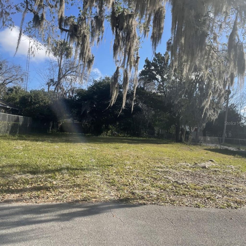 Photo of 515 Walker Avenue, Daytona Beach, FL 32114 (MLS # GC533371)