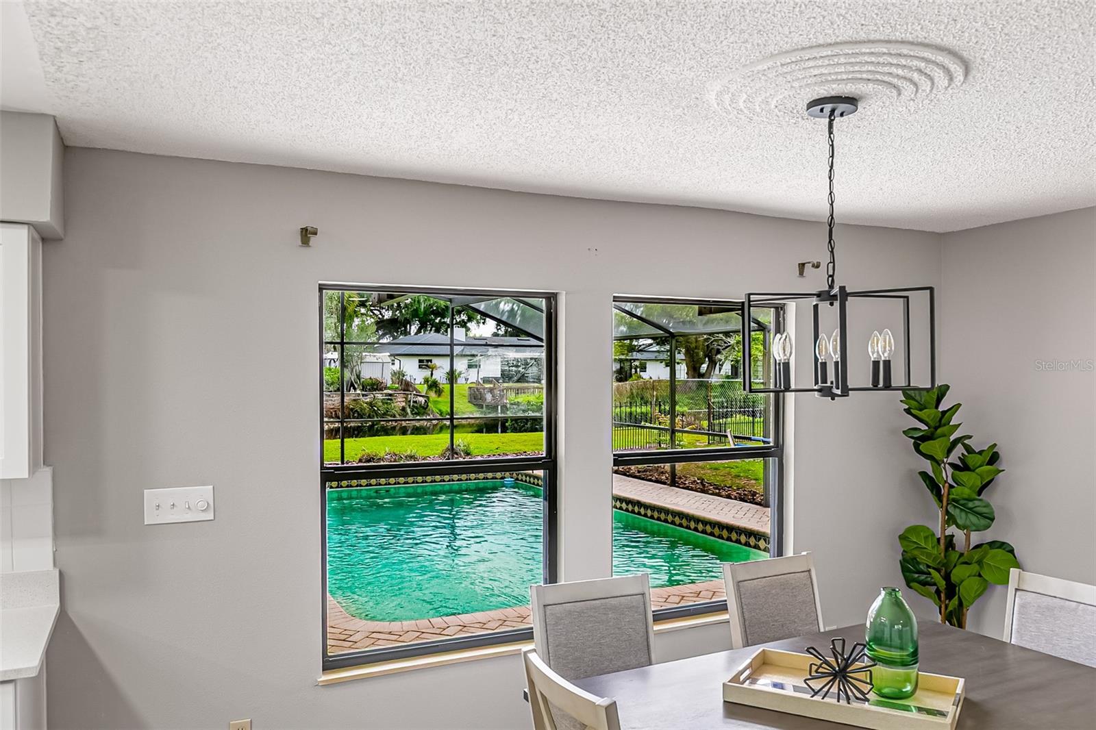 SPRING LAKE HILLS SEC 3 - Residential