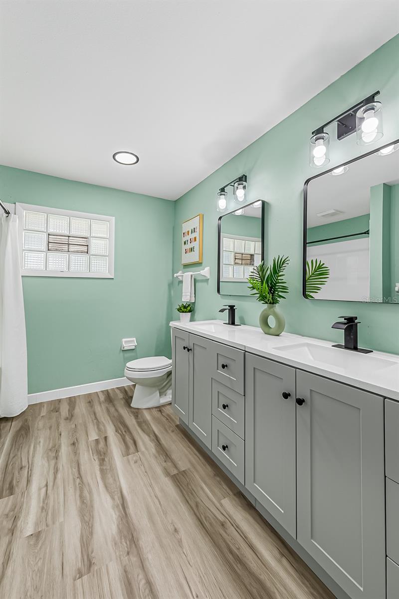 SPRING LAKE HILLS SEC 3 - Residential