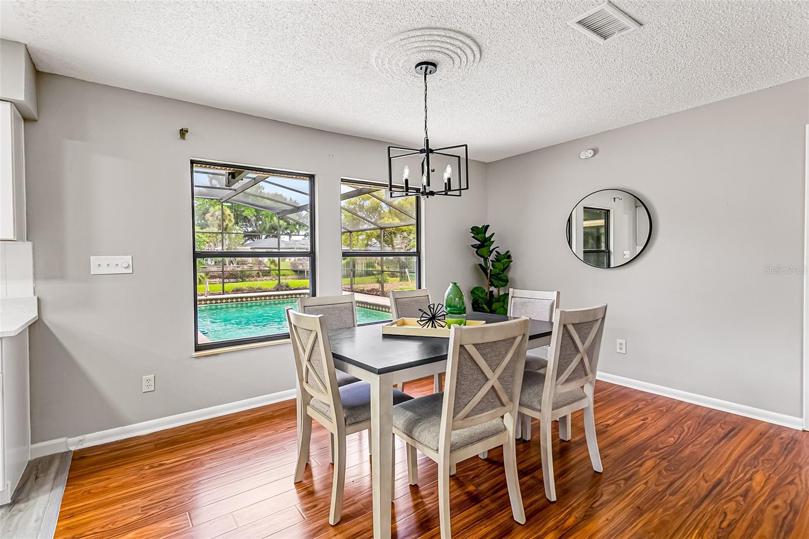 SPRING LAKE HILLS SEC 3 - Residential