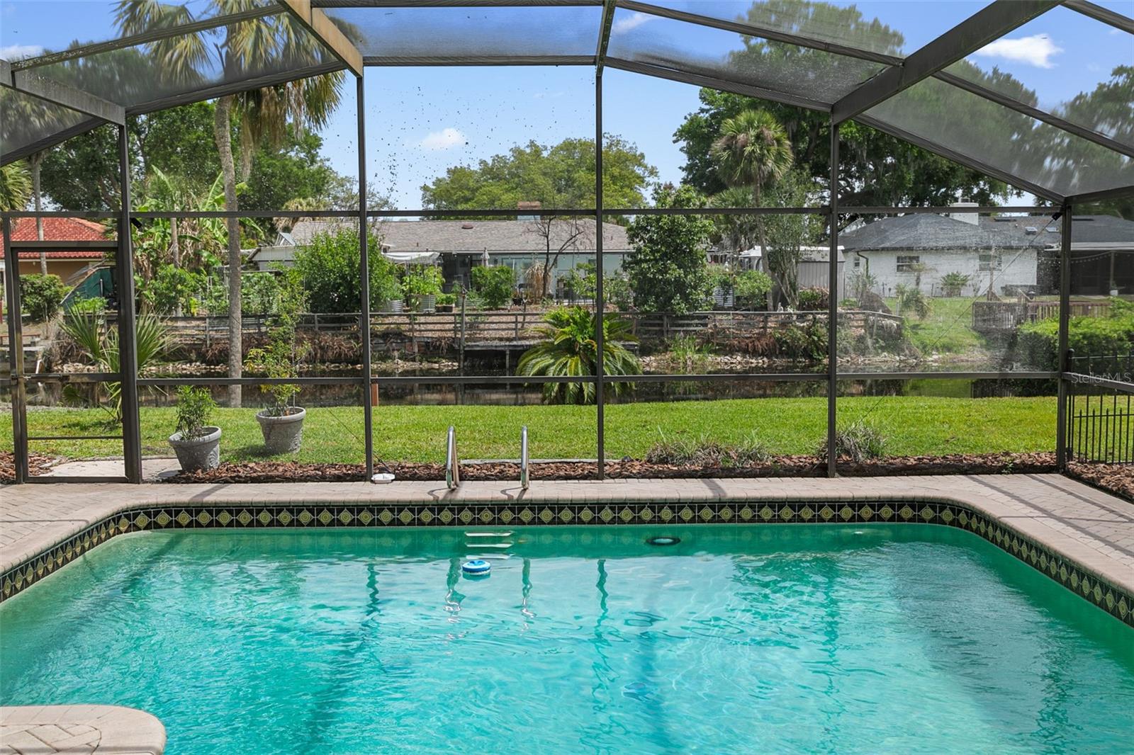 SPRING LAKE HILLS SEC 3 - Residential
