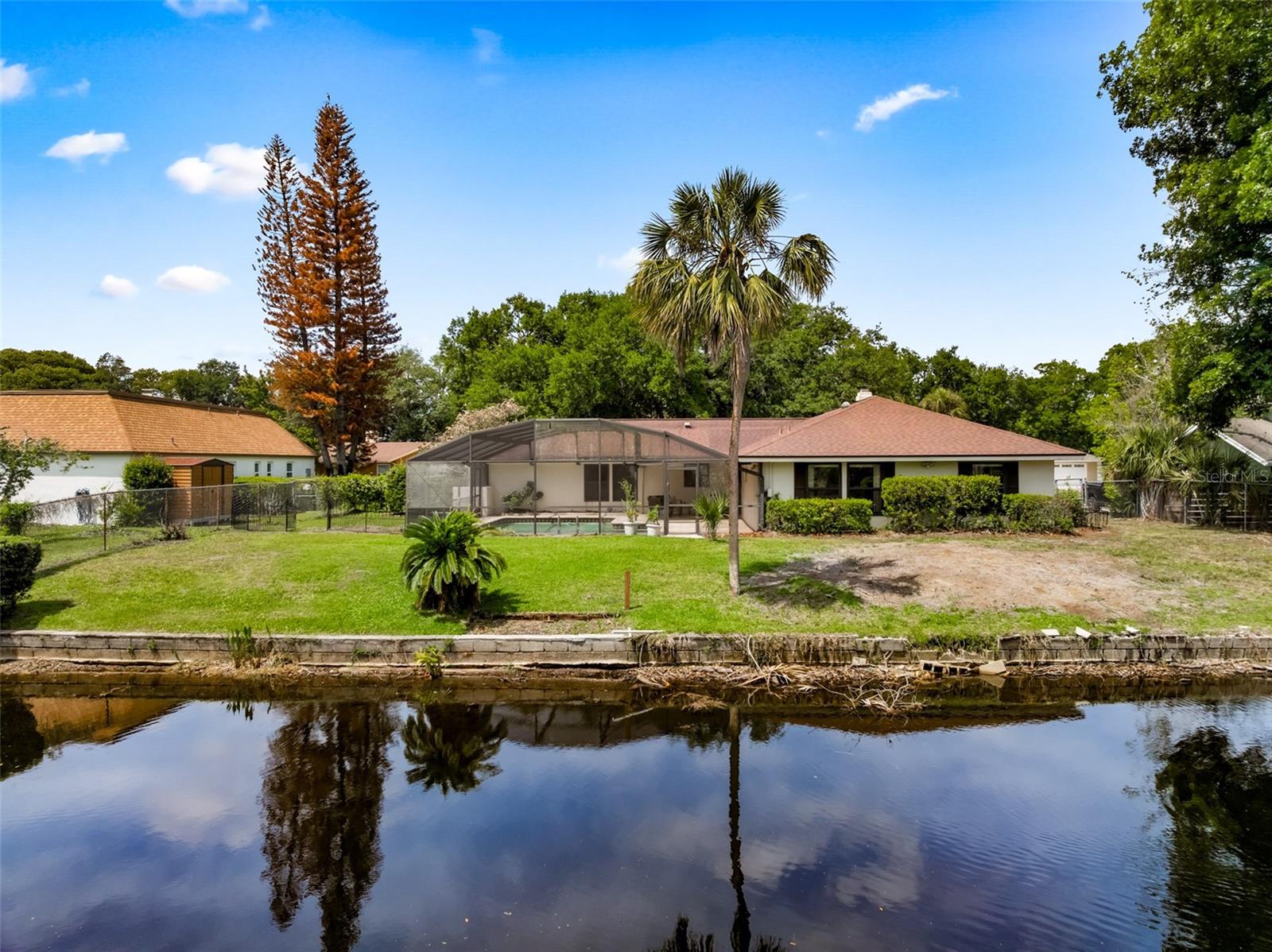 SPRING LAKE HILLS SEC 3 - Residential