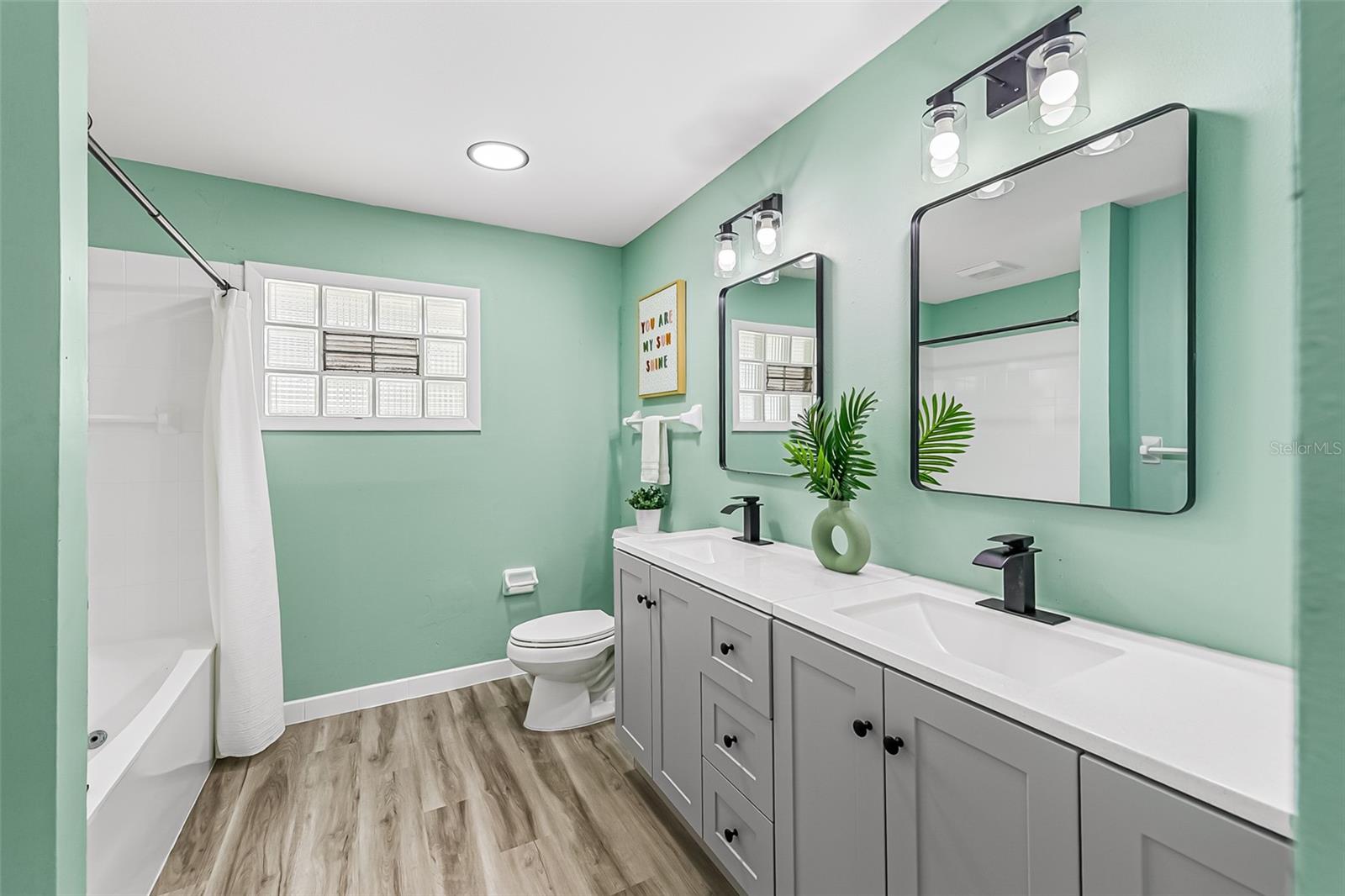 SPRING LAKE HILLS SEC 3 - Residential