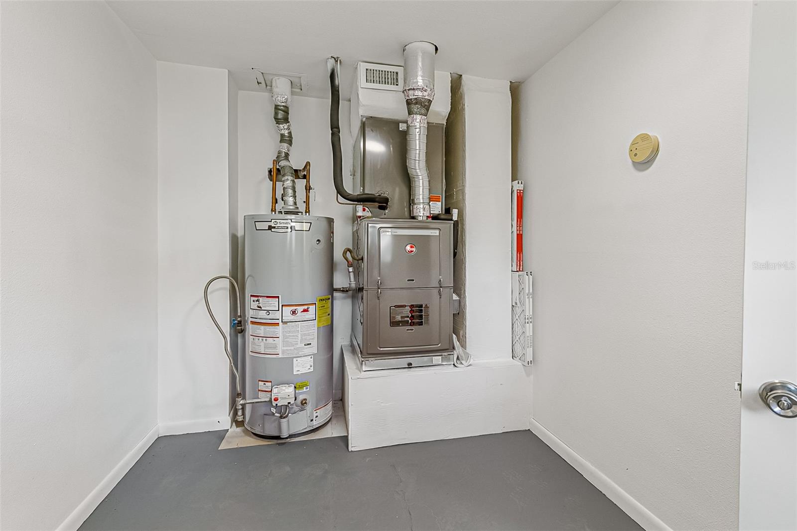 SPRING LAKE HILLS SEC 3 - Residential