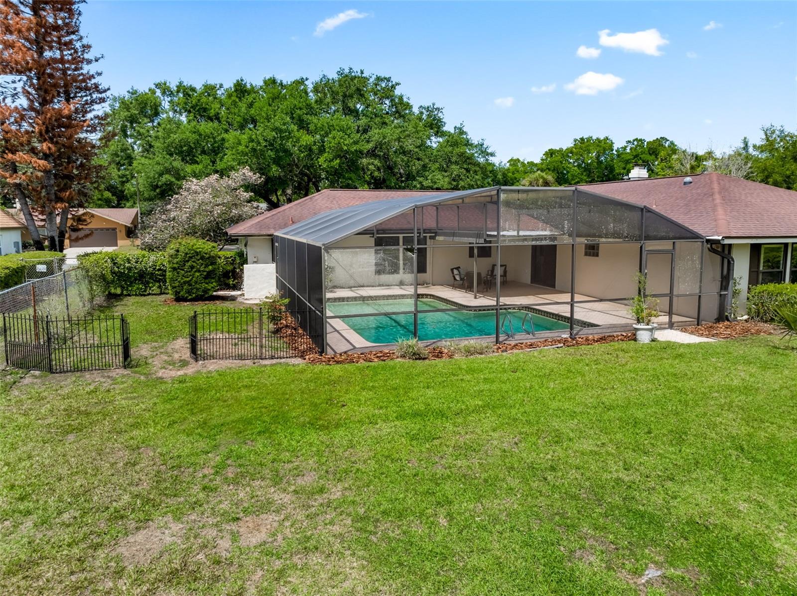 SPRING LAKE HILLS SEC 3 - Residential