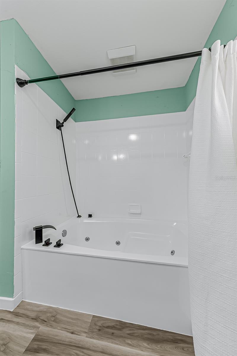 SPRING LAKE HILLS SEC 3 - Residential