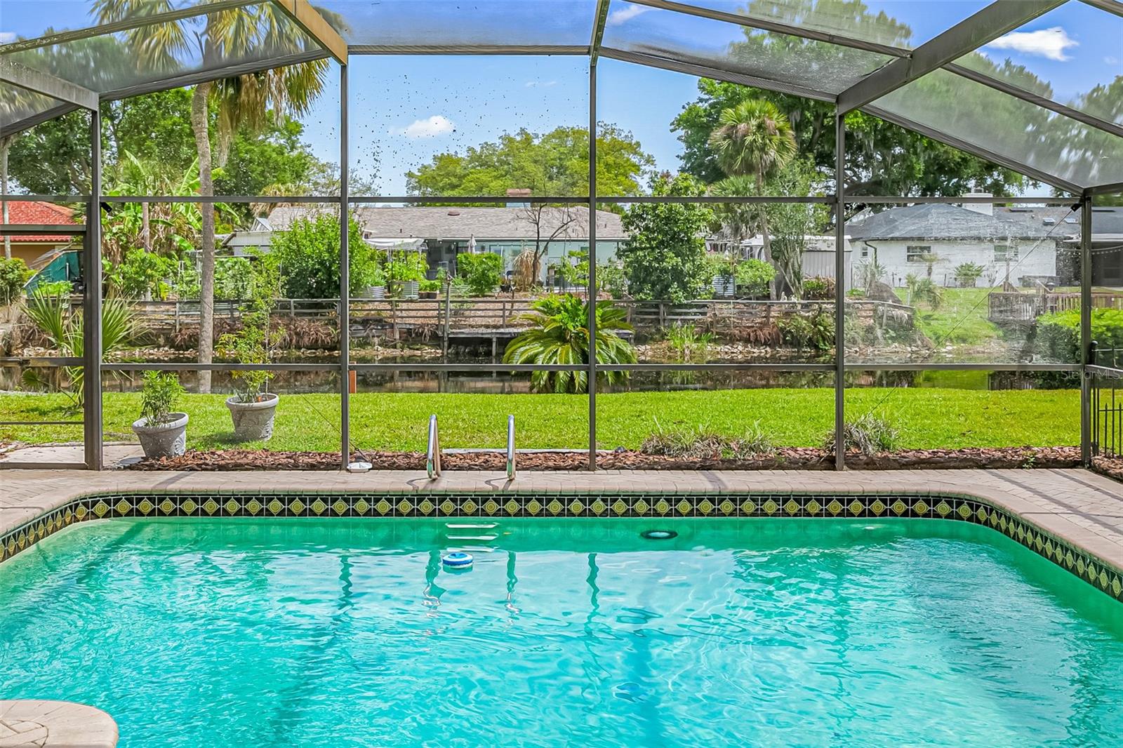 SPRING LAKE HILLS SEC 3 - Residential