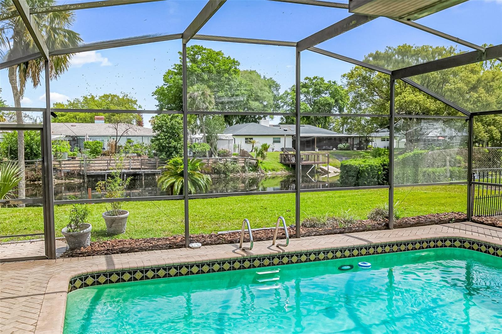 SPRING LAKE HILLS SEC 3 - Residential