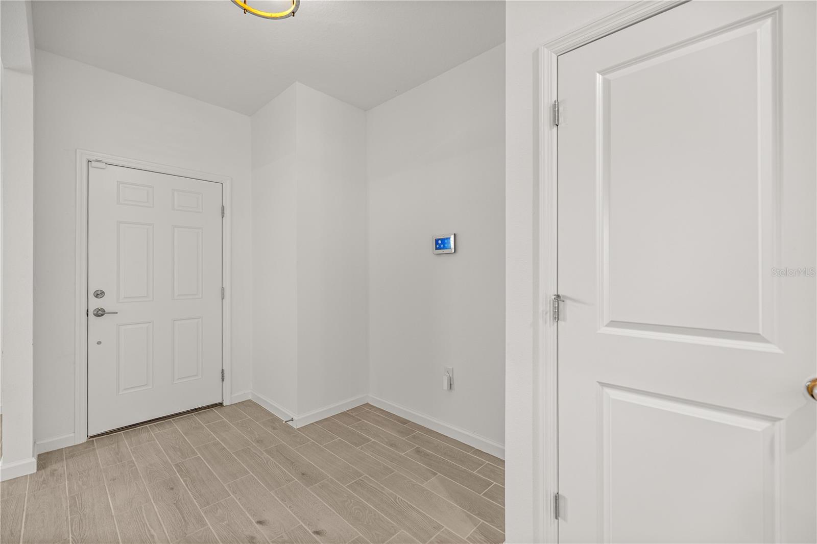 HEATH PRESERVE - Residential Lease