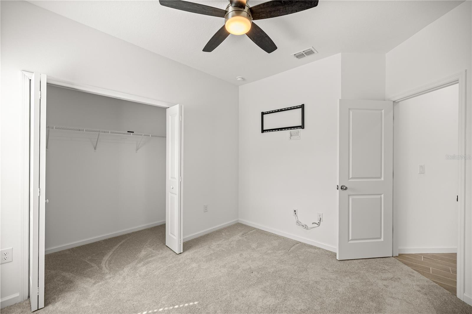 HEATH PRESERVE - Residential Lease