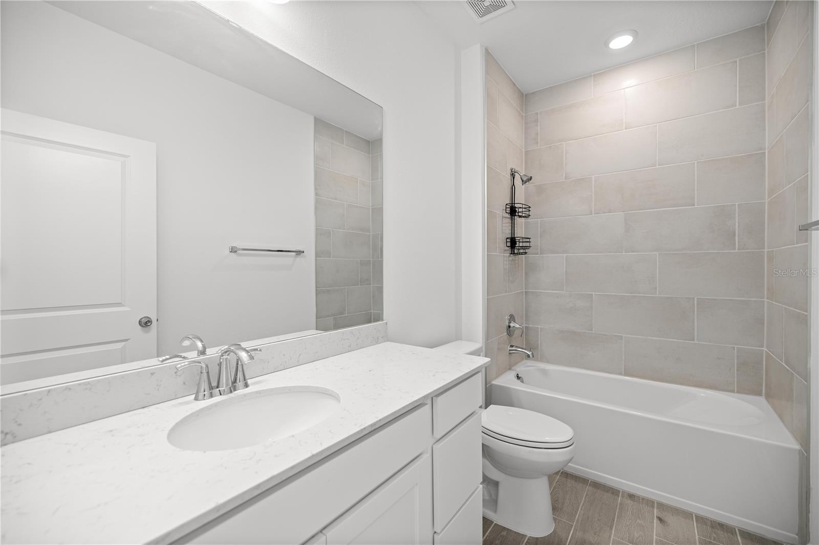 HEATH PRESERVE - Residential Lease