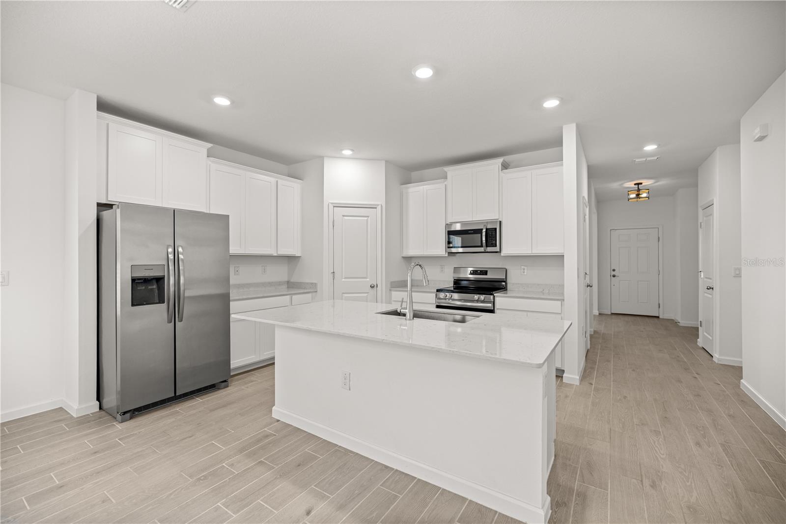 HEATH PRESERVE - Residential Lease