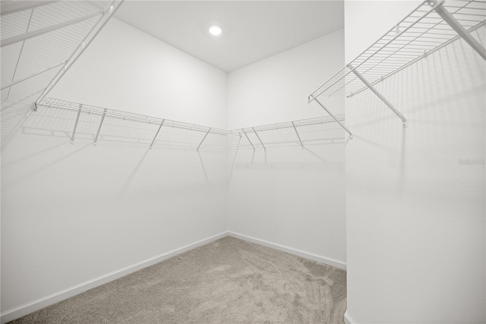 HEATH PRESERVE - Residential Lease