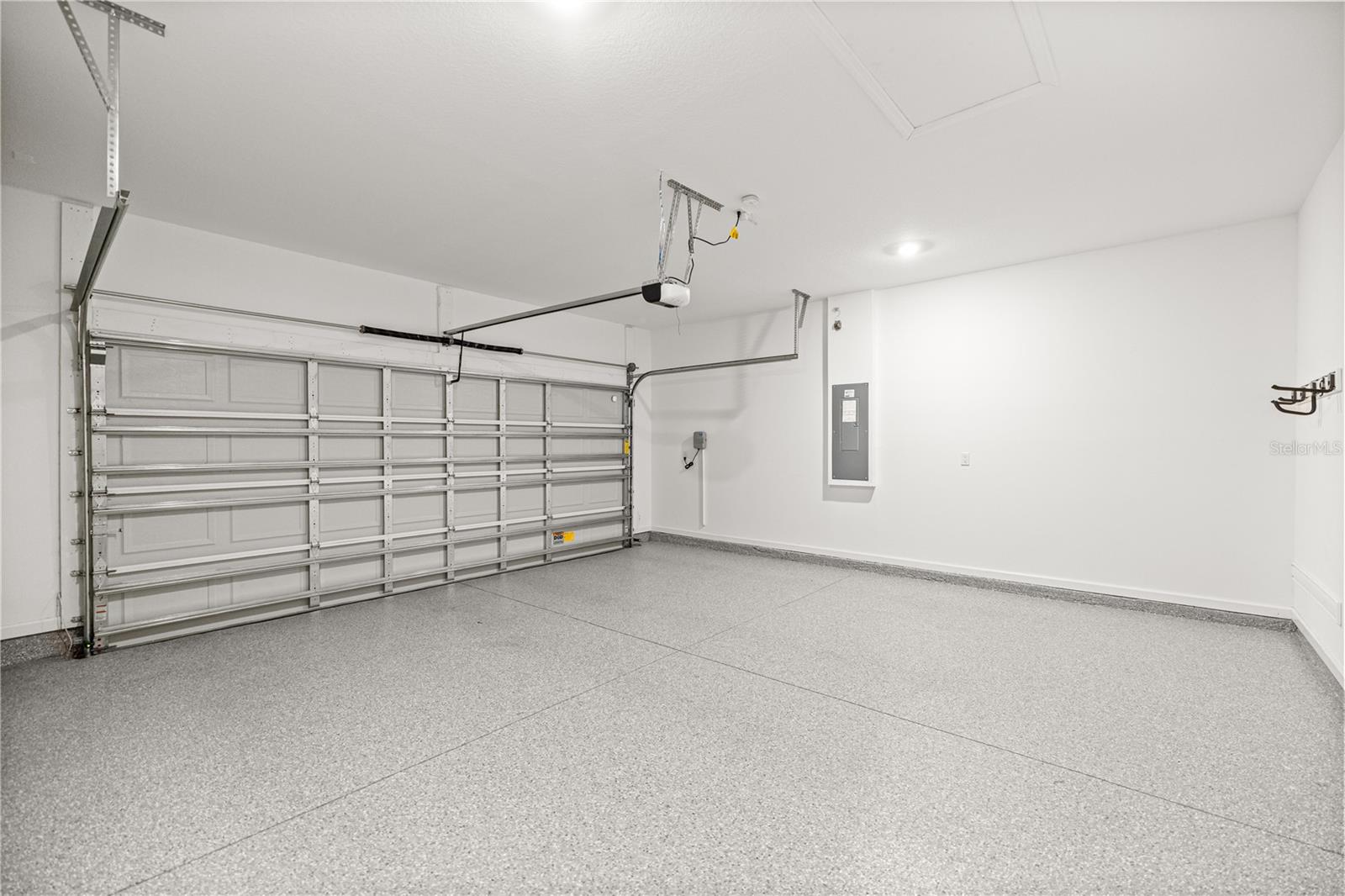 HEATH PRESERVE - Residential Lease