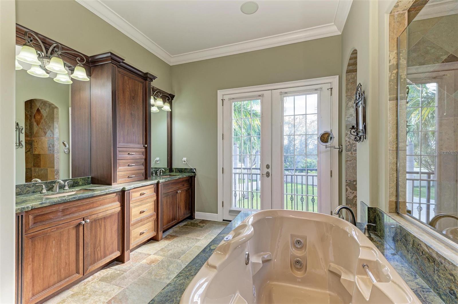 NORTH CLEVELAND - Residential