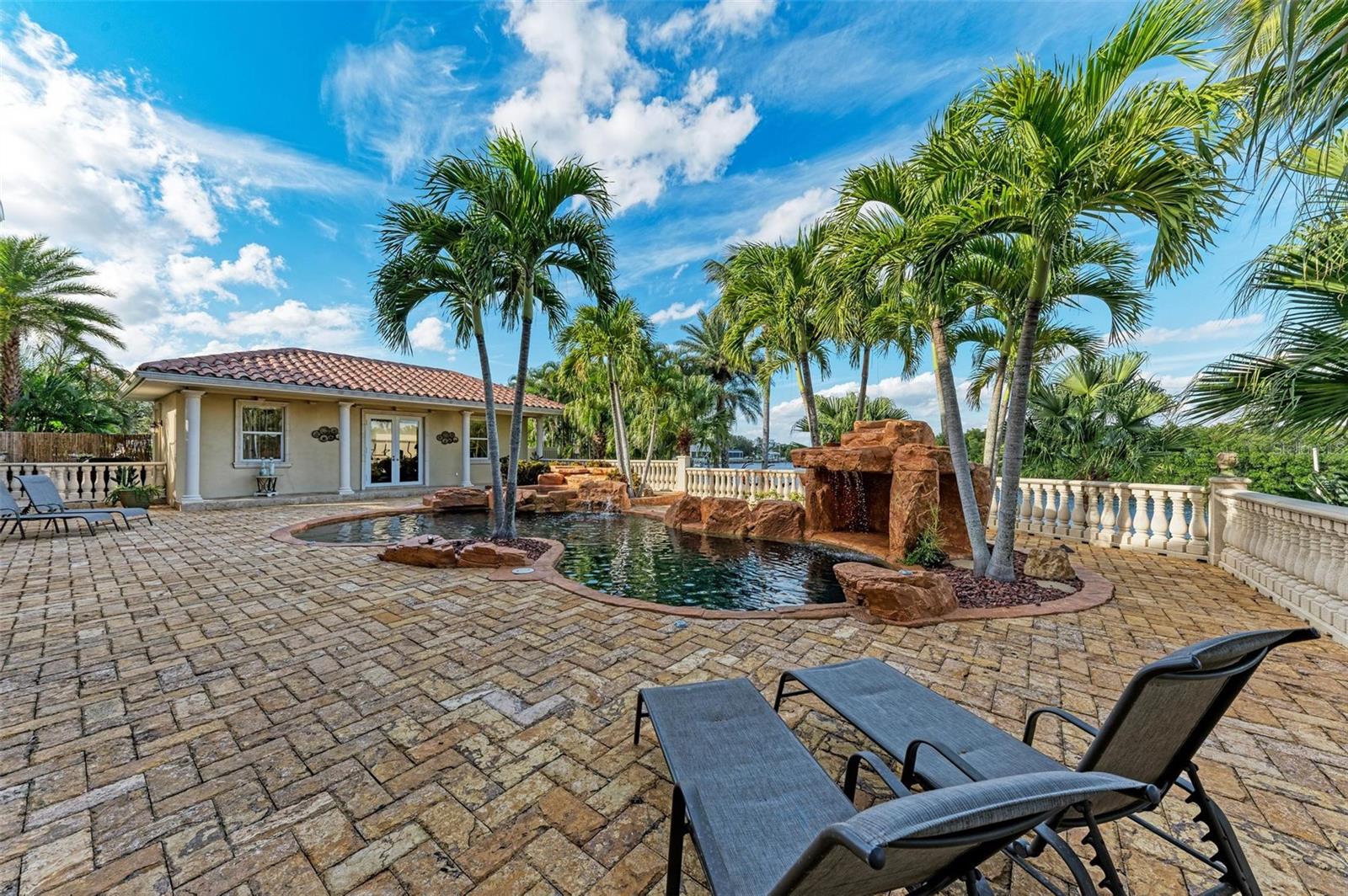 NORTH CLEVELAND - Residential